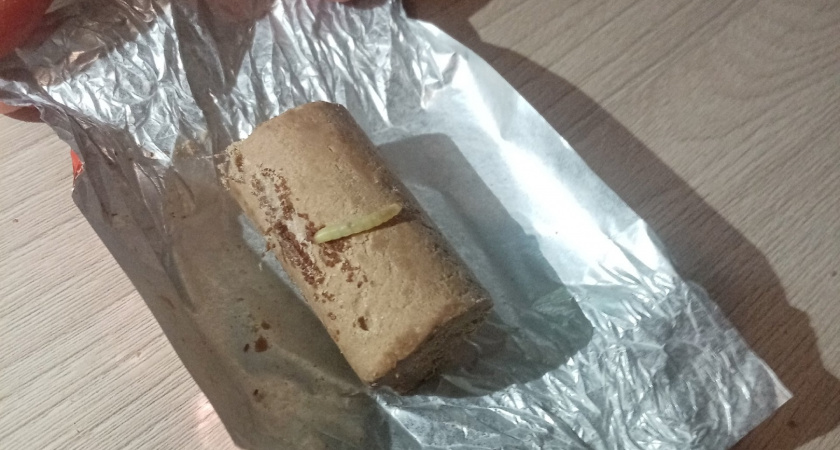 Жительница Саранска нашла в развесных конфетах червяков